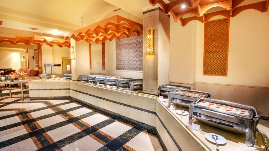 الفندق بيراميزا ايزيس ايلاند ريزورت - أسوان